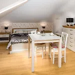 Koral Hostel